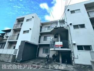 L-PLOT APARTMENTの物件外観写真